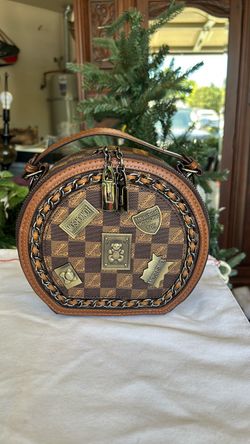 Round Checkered Mini Handbag with Chain Strap
