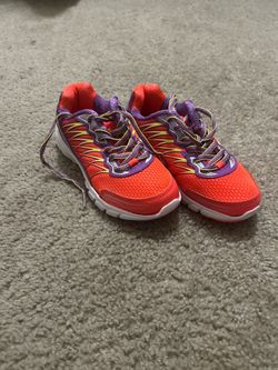 Stunning FILA Memory Foam Countdown 2 Shoes For Girls, Size 13.5, Irving, TX, NEW