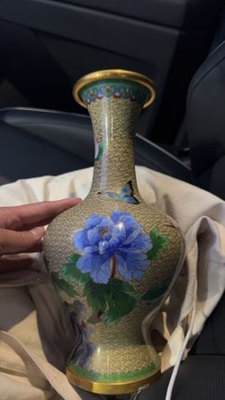 Cloisonn é bottle