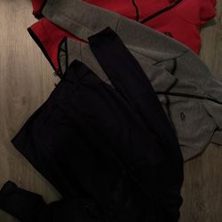 Nike teach Or Nike Nocta