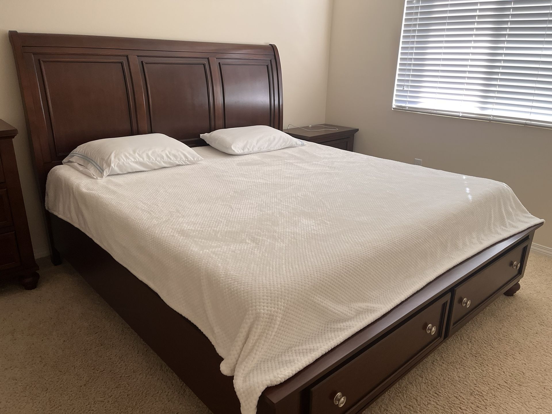 King Size Bedroom Set