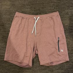 Vuori Shorts