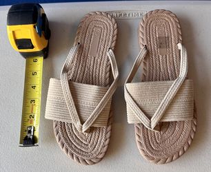 Slippers Beige EU Size 40 [NEW]