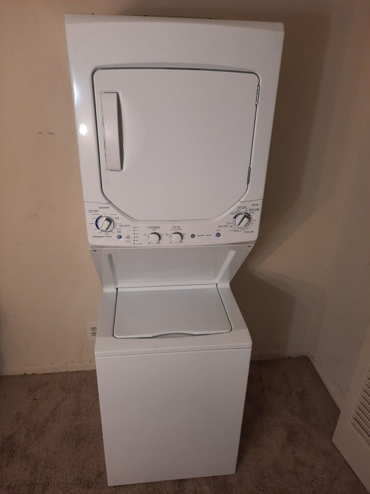 White GE  Stack Washer And Dryer 