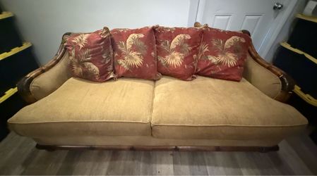 Cyndy Crawford, Key West Palms living room set