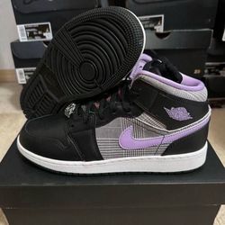 Jordan retro 1 mid SE GS "Houndstooth" DC7226-015 Size 7Y Brand New