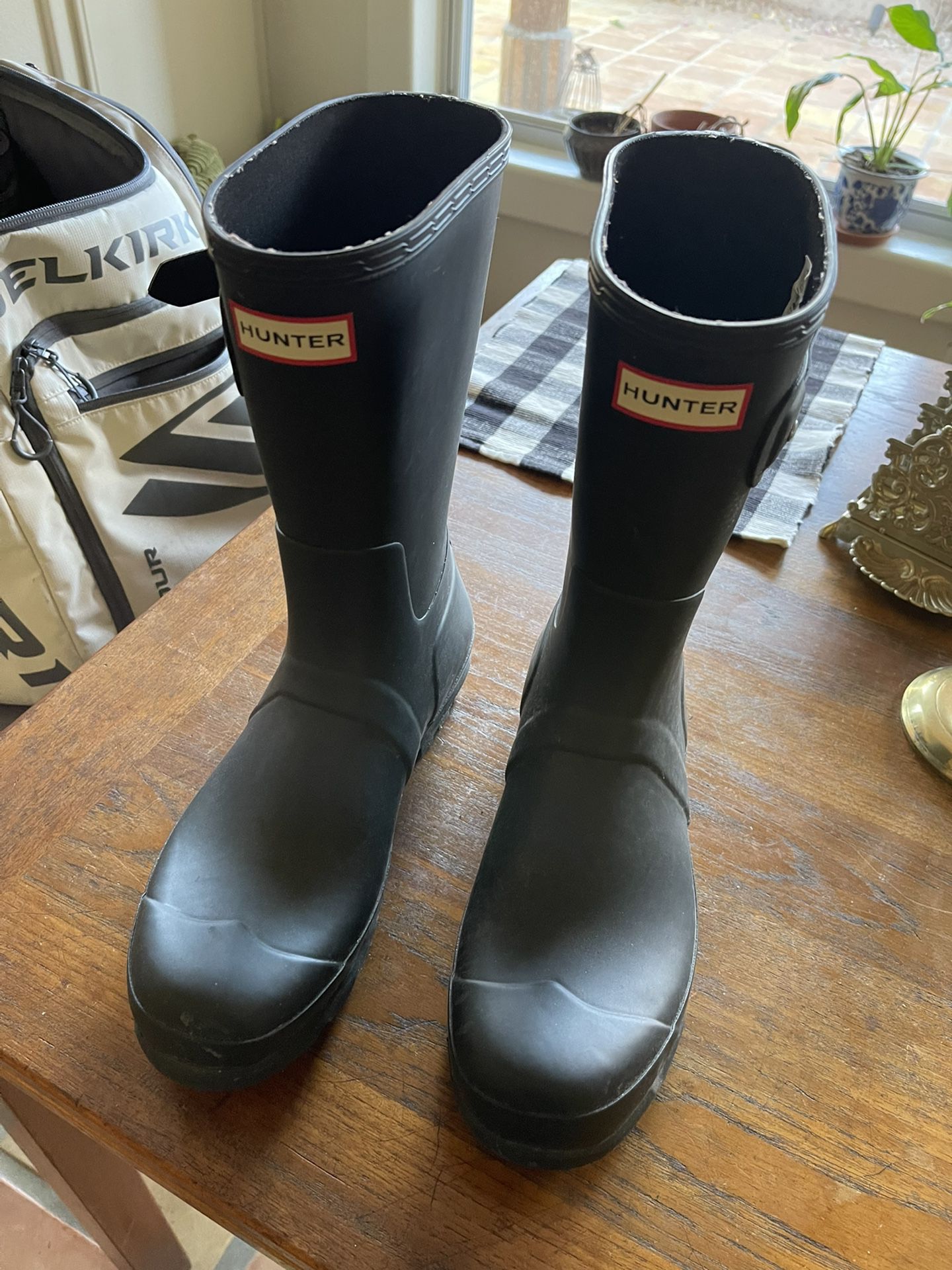 Hunter Original Rain Boots - Mens Size 11 - Navy Blue 