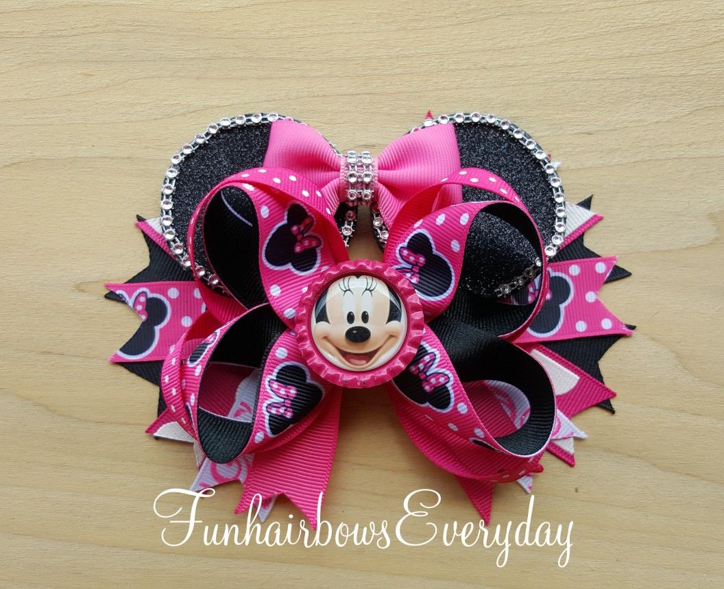 Minnie mouse hair bow