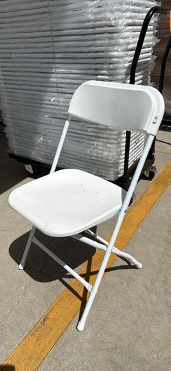 10 folding chairs