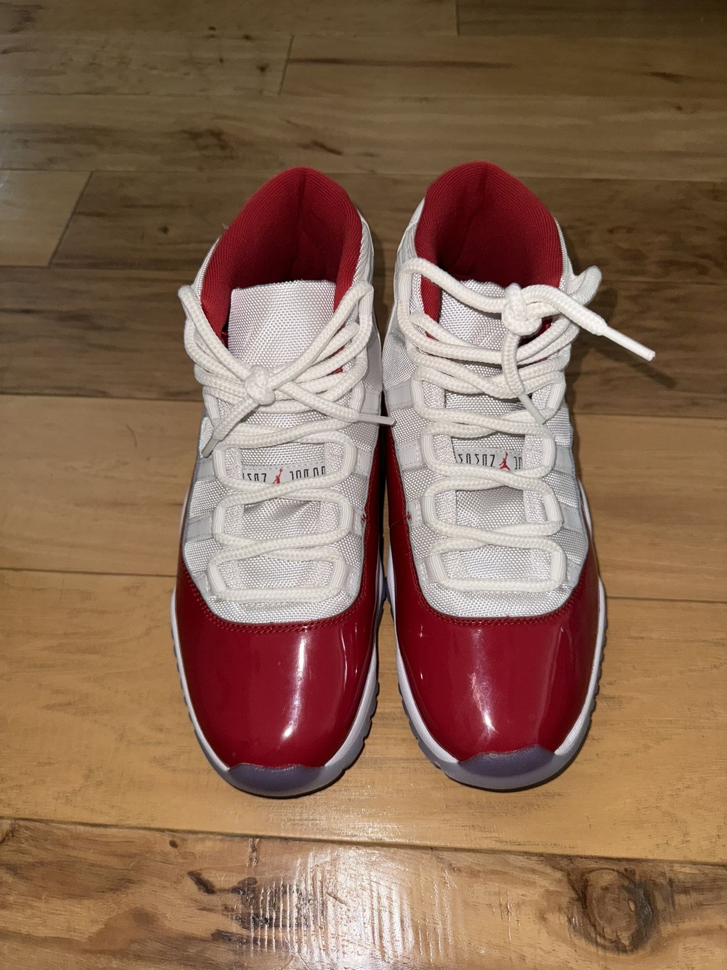Jordan 11 Cherry (No Box) New worn Once