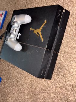 PlayStation 4 console