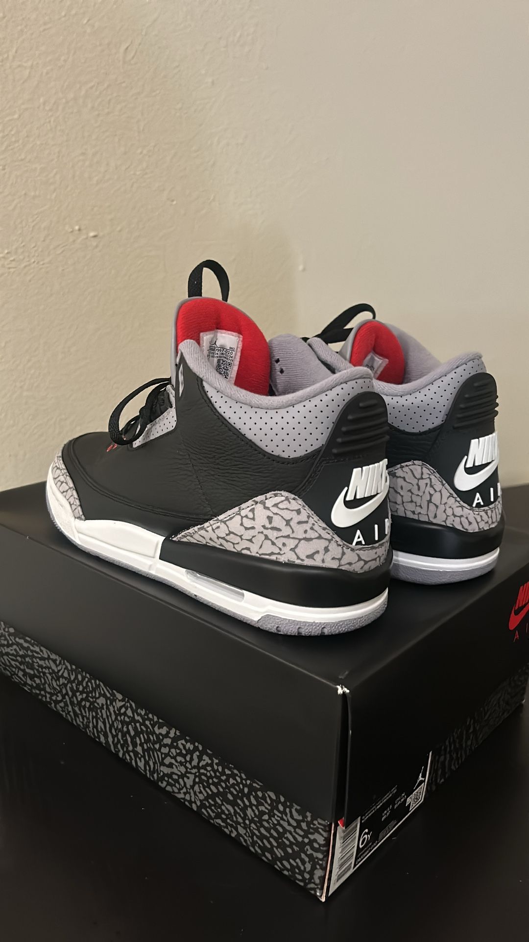 Jordan 3s