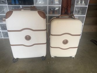 Pair of Lightly used Delsey Châtelet Luggage