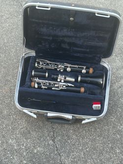 Clarinet woods. Conn