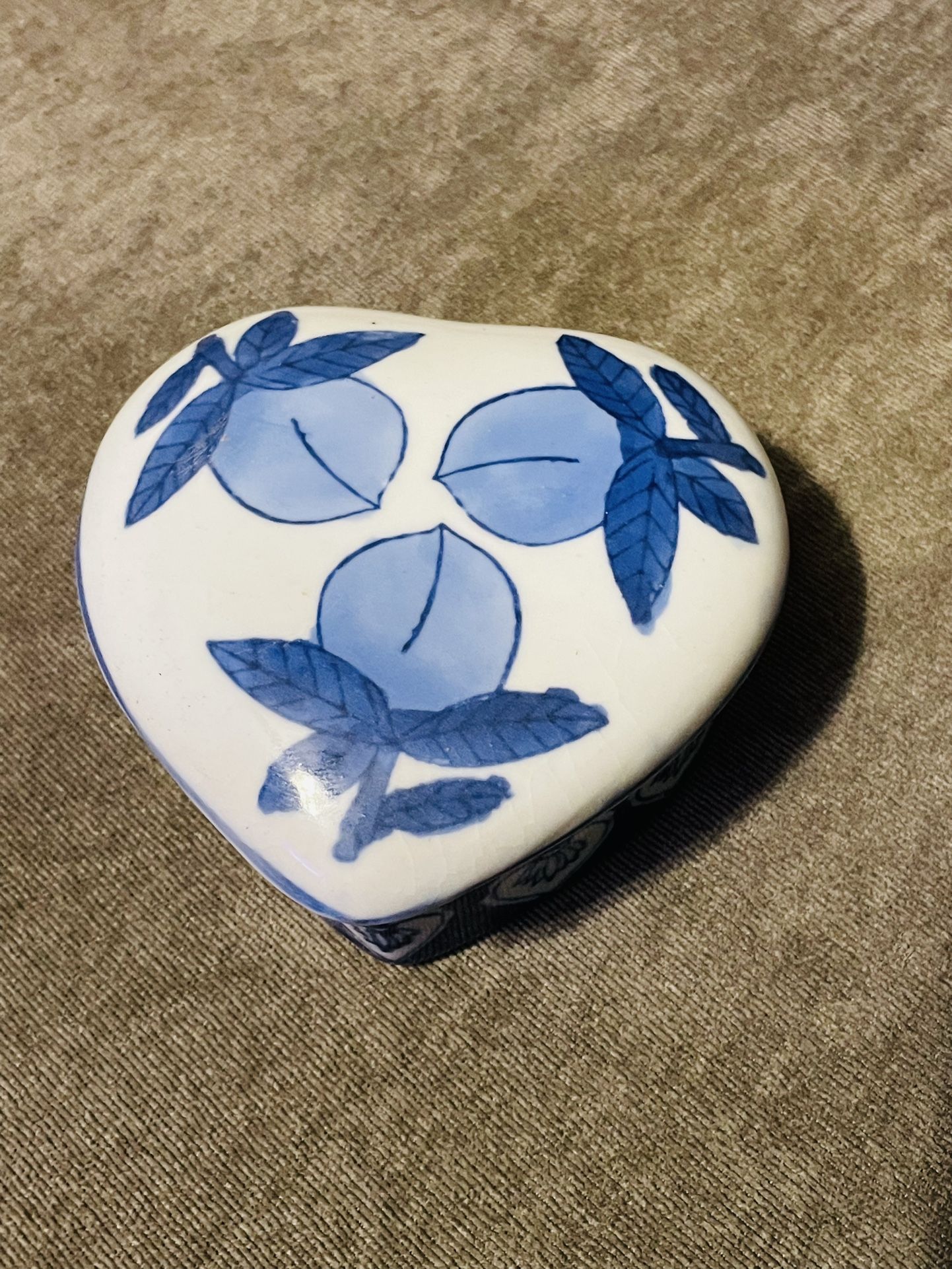 Small Ceramic Heart Shaped China Container