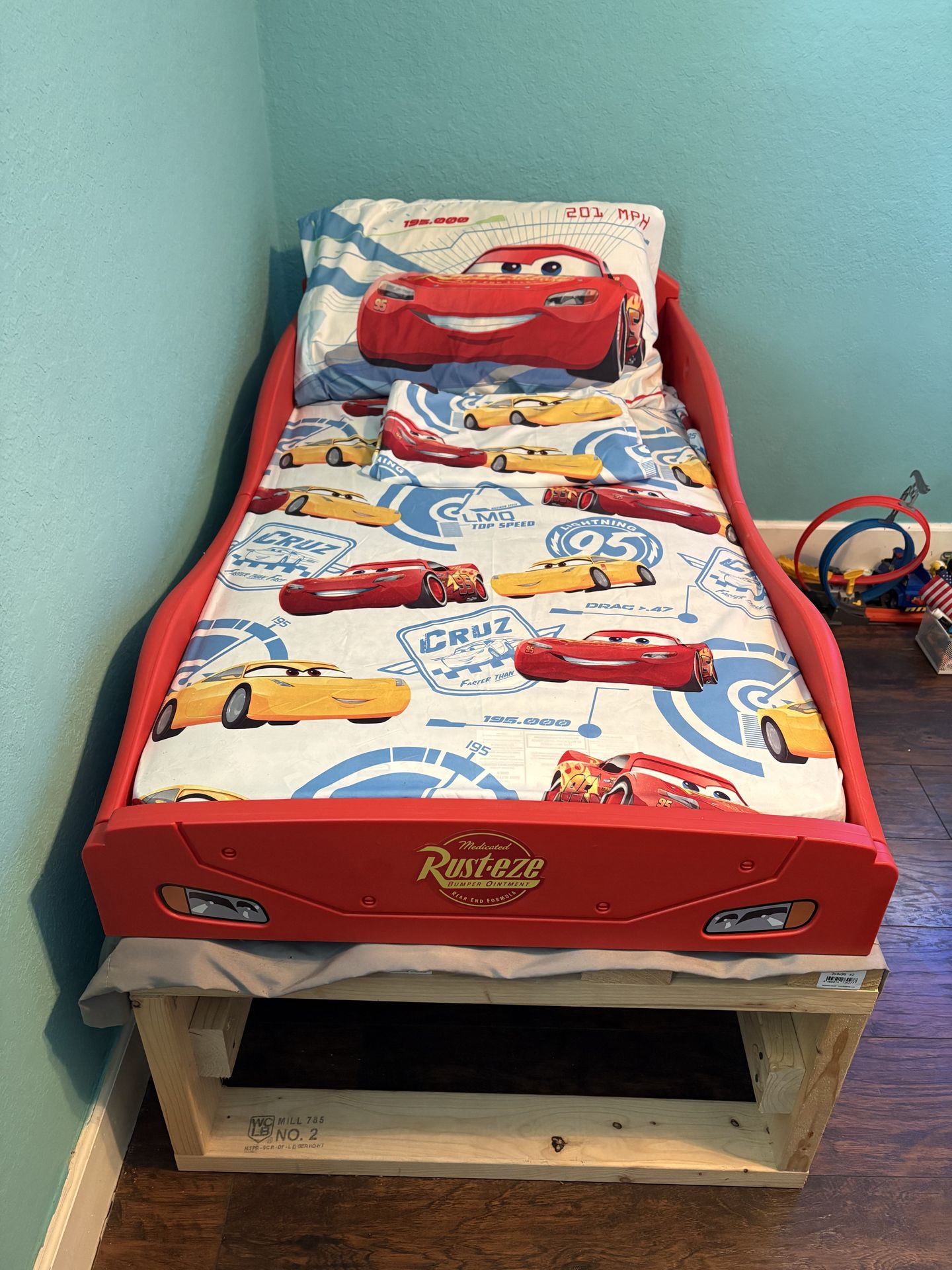 Cars π Bed For little Kids