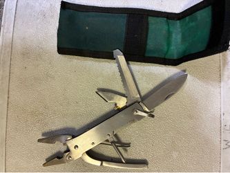 Multi tool leatherman
