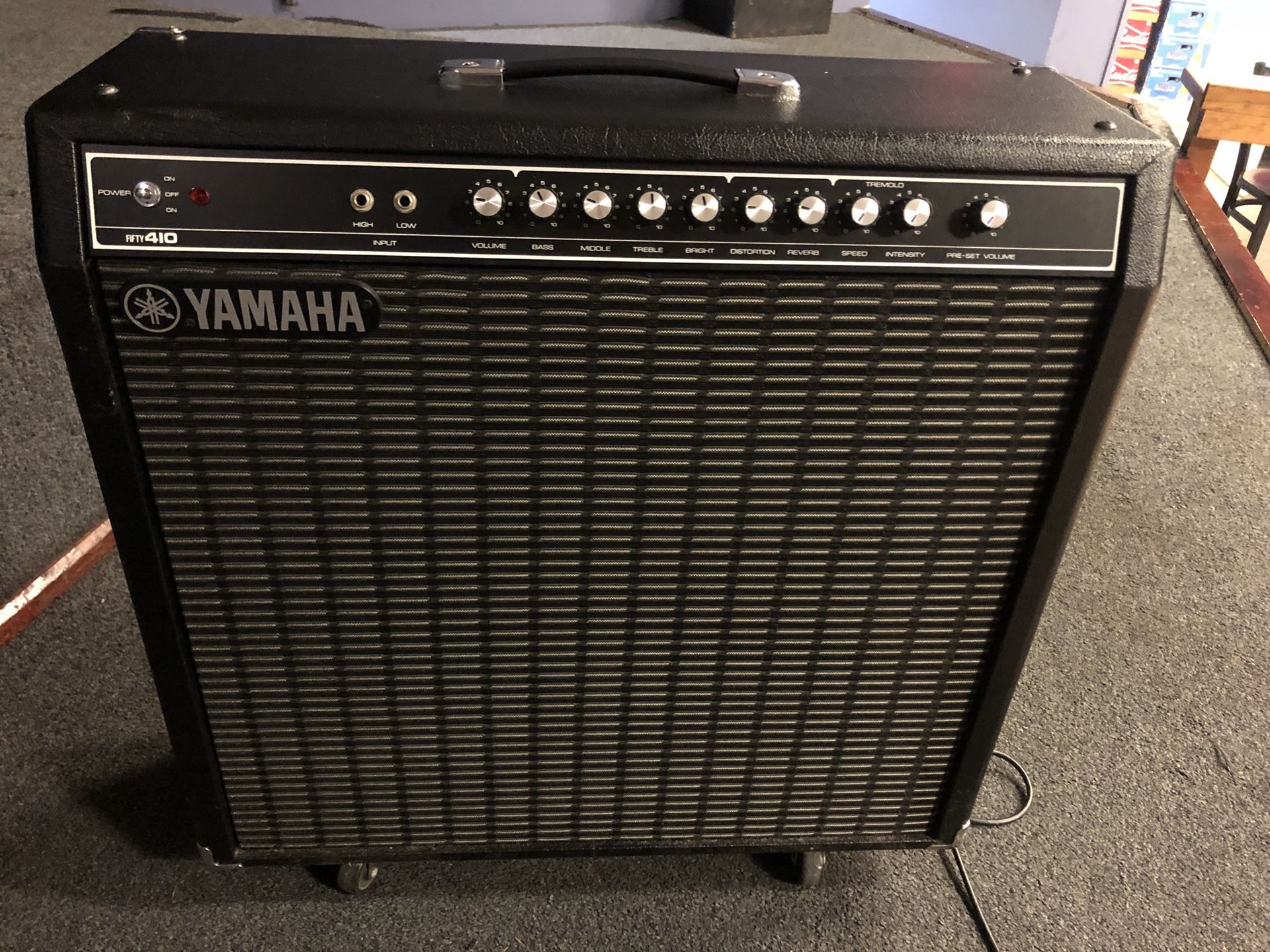 YAMAHA G50-410 Guitar Amp