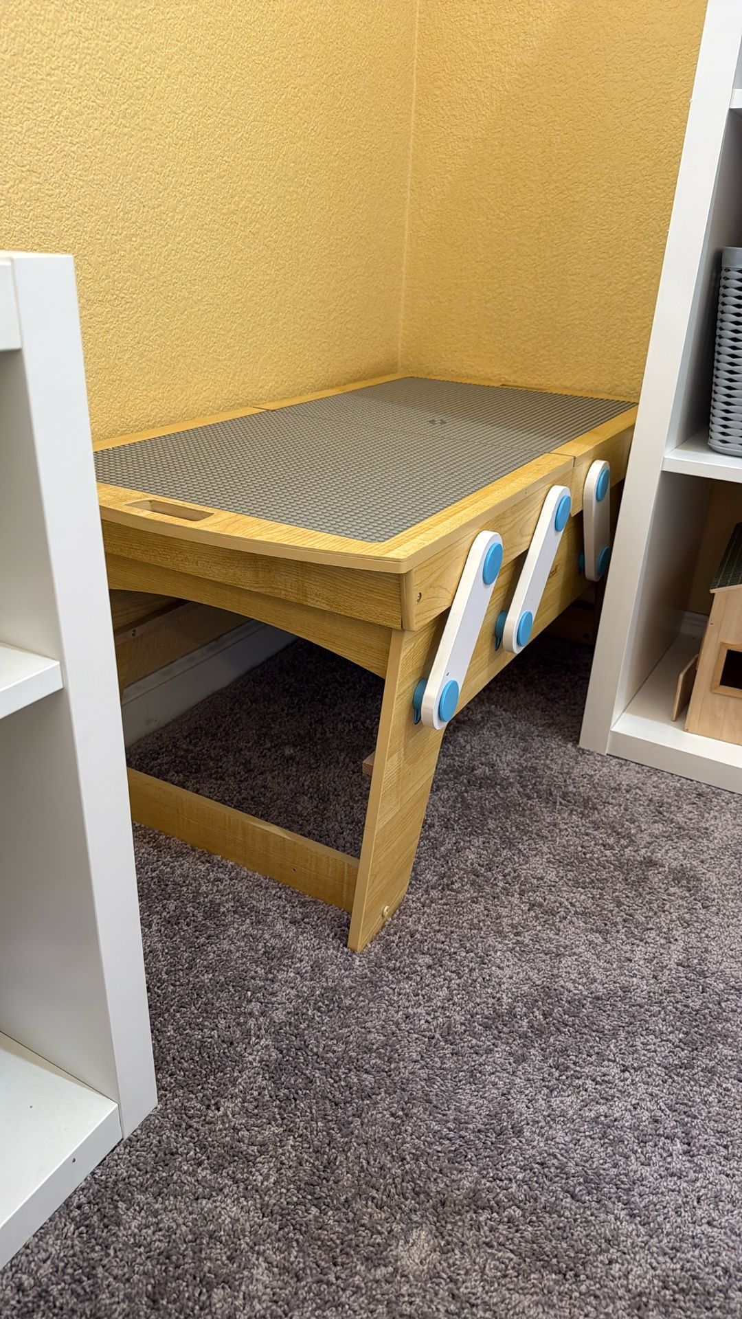 Kid Kraft lego table