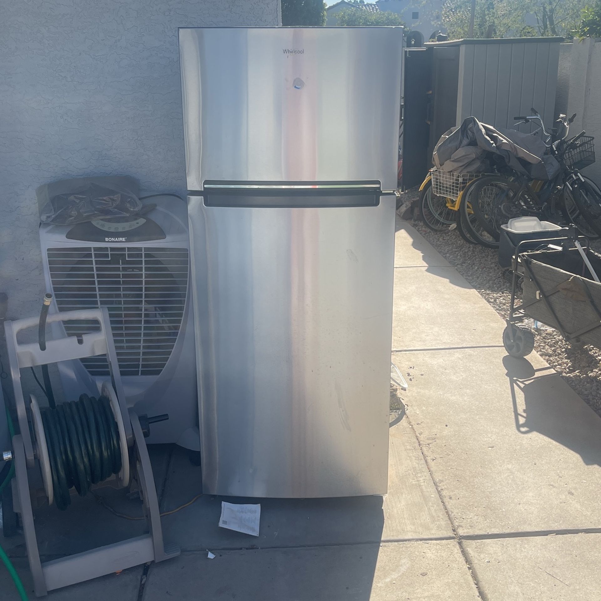 WHIRLPOOL REFRIGERATOR