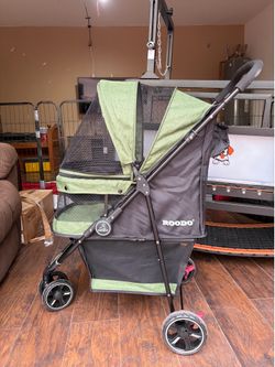 Dog or cat stroller brand new Dog or cat stroller brand new