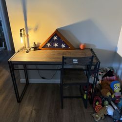 Desk And Chair 