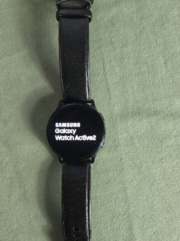 Samsung Galaxy Watch Active2. (OBO)