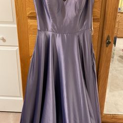 Beautiful Mauve Dress Size 3/4