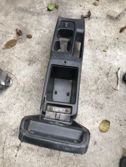 2002-03 Mitsubishi Lancer central console