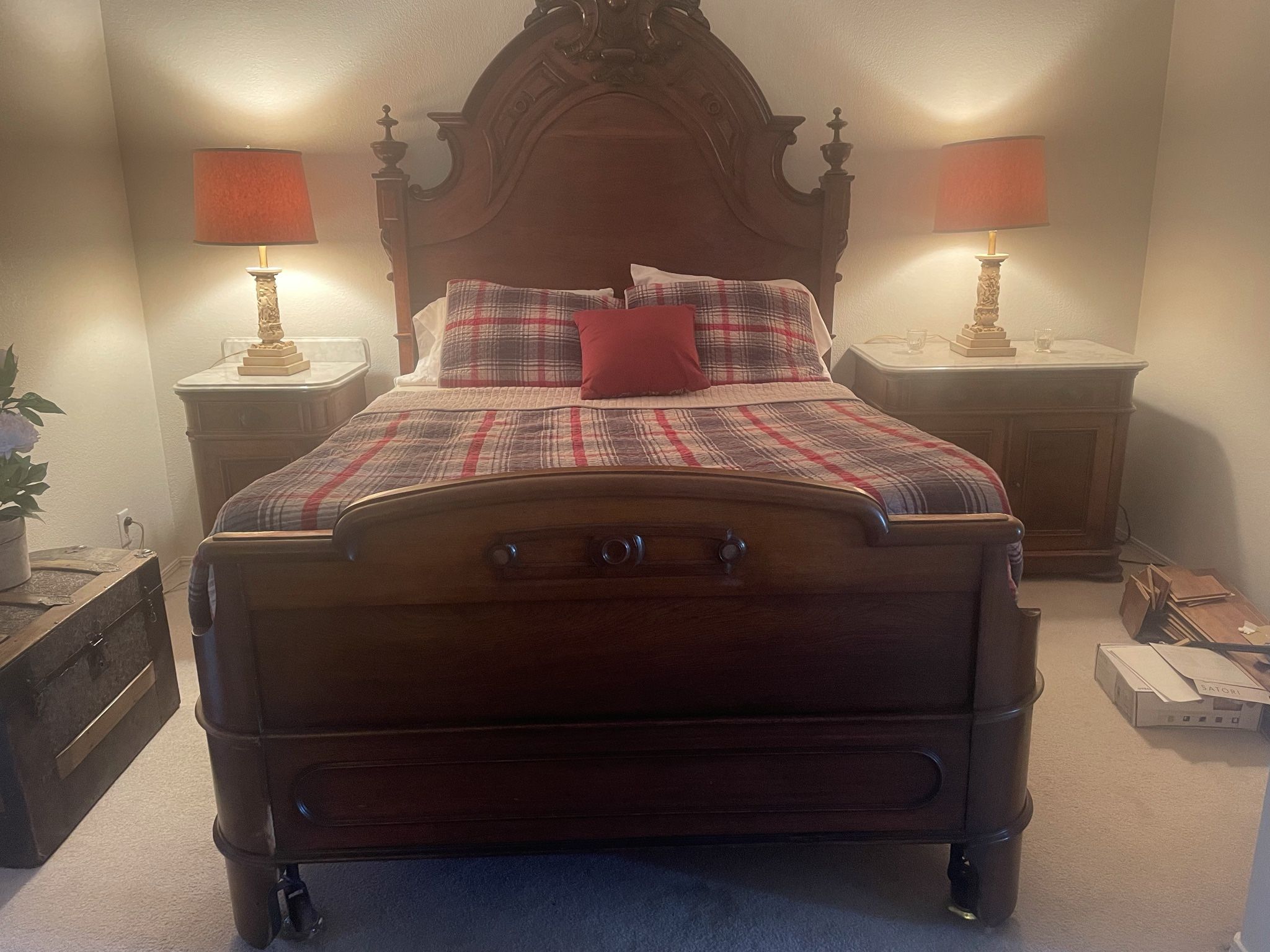 Beautiful Antique Bedroom Set