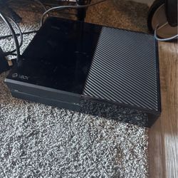 X Box One With Wireless Controller And All Cords. Works Great