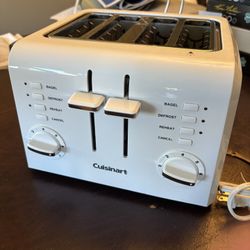 Cuisinart 4-slice Toaster 