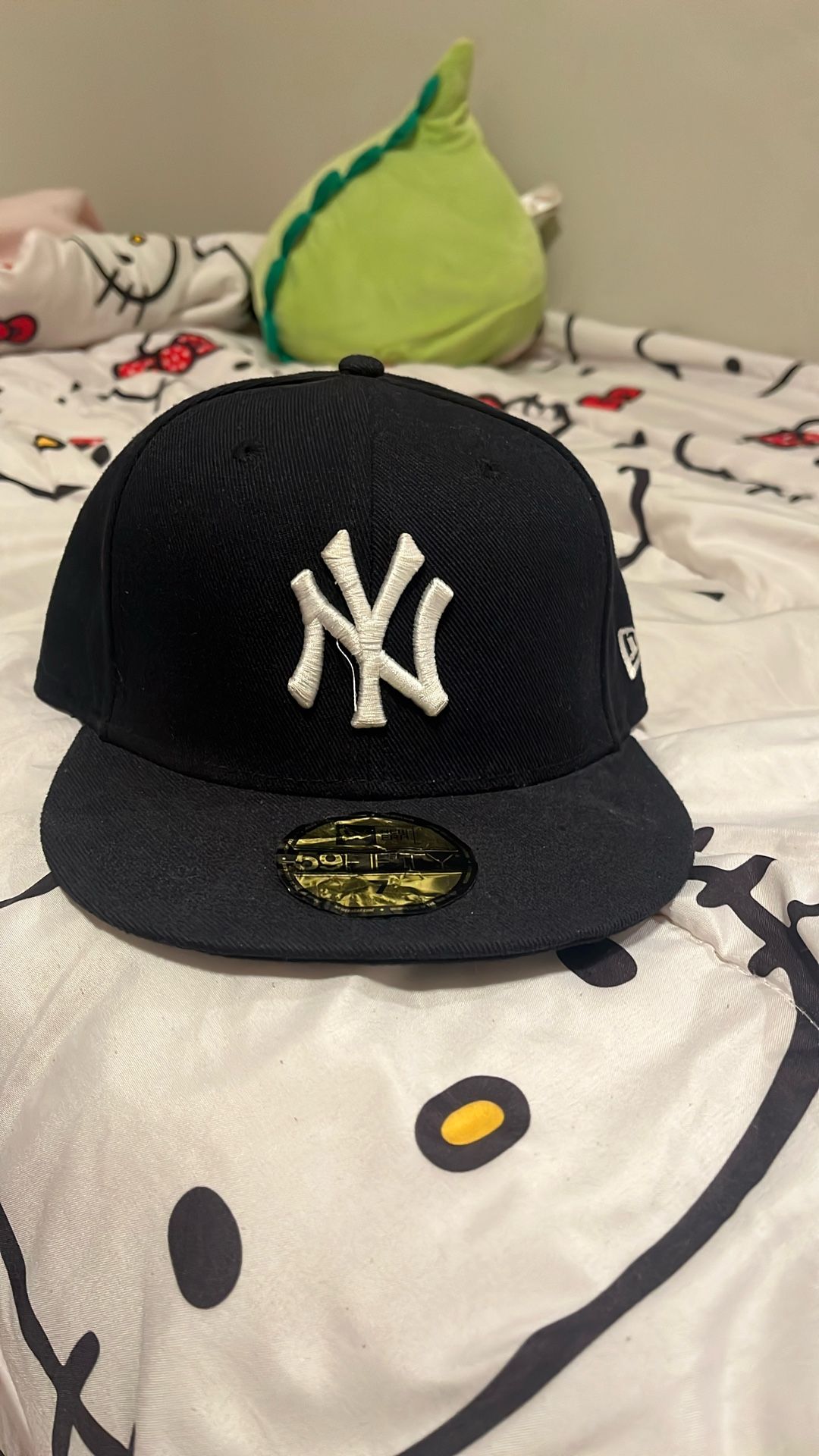 Hat worn Only 2 Times