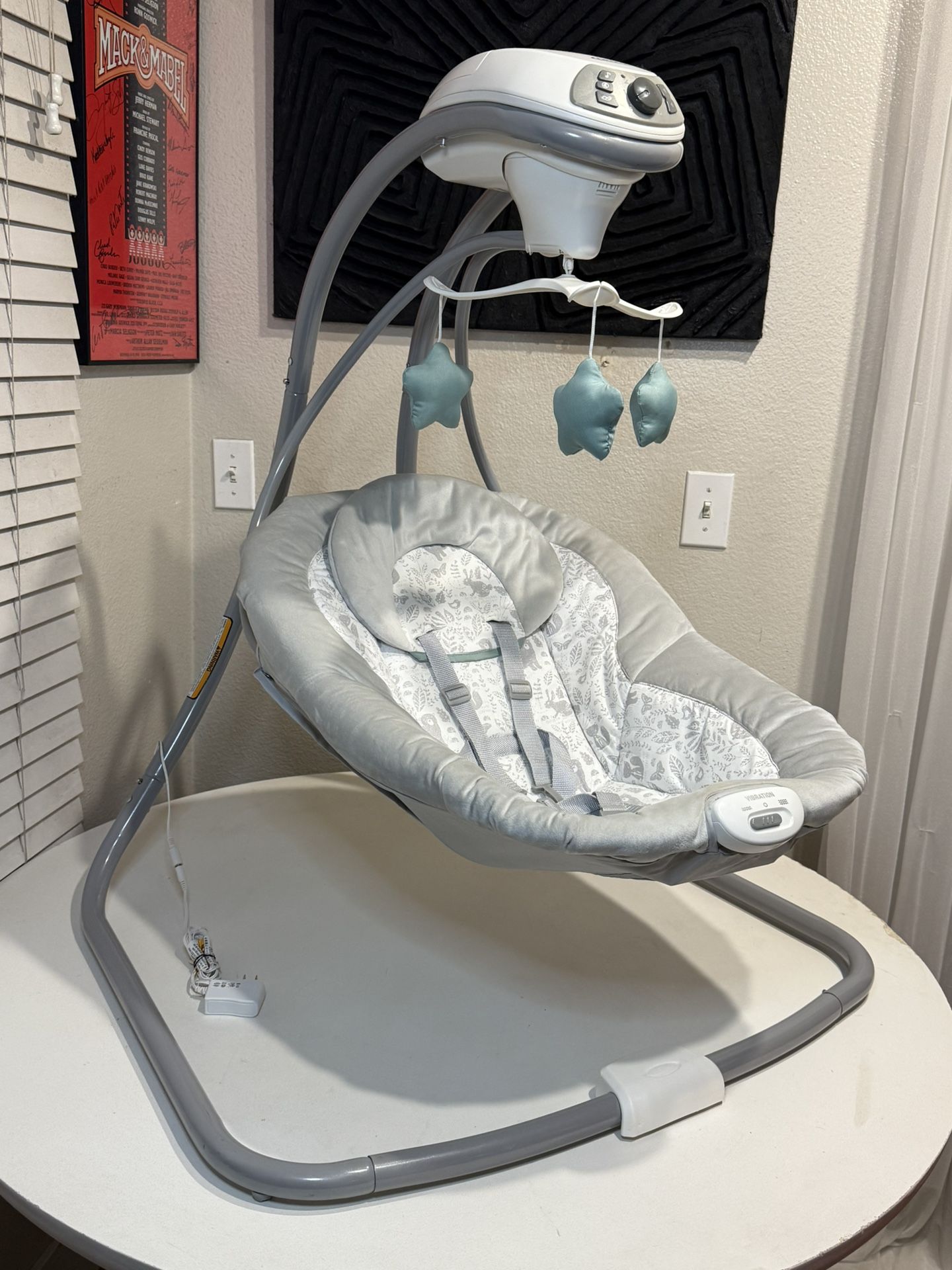 GRACO Simple Sway Swing In Gray 
