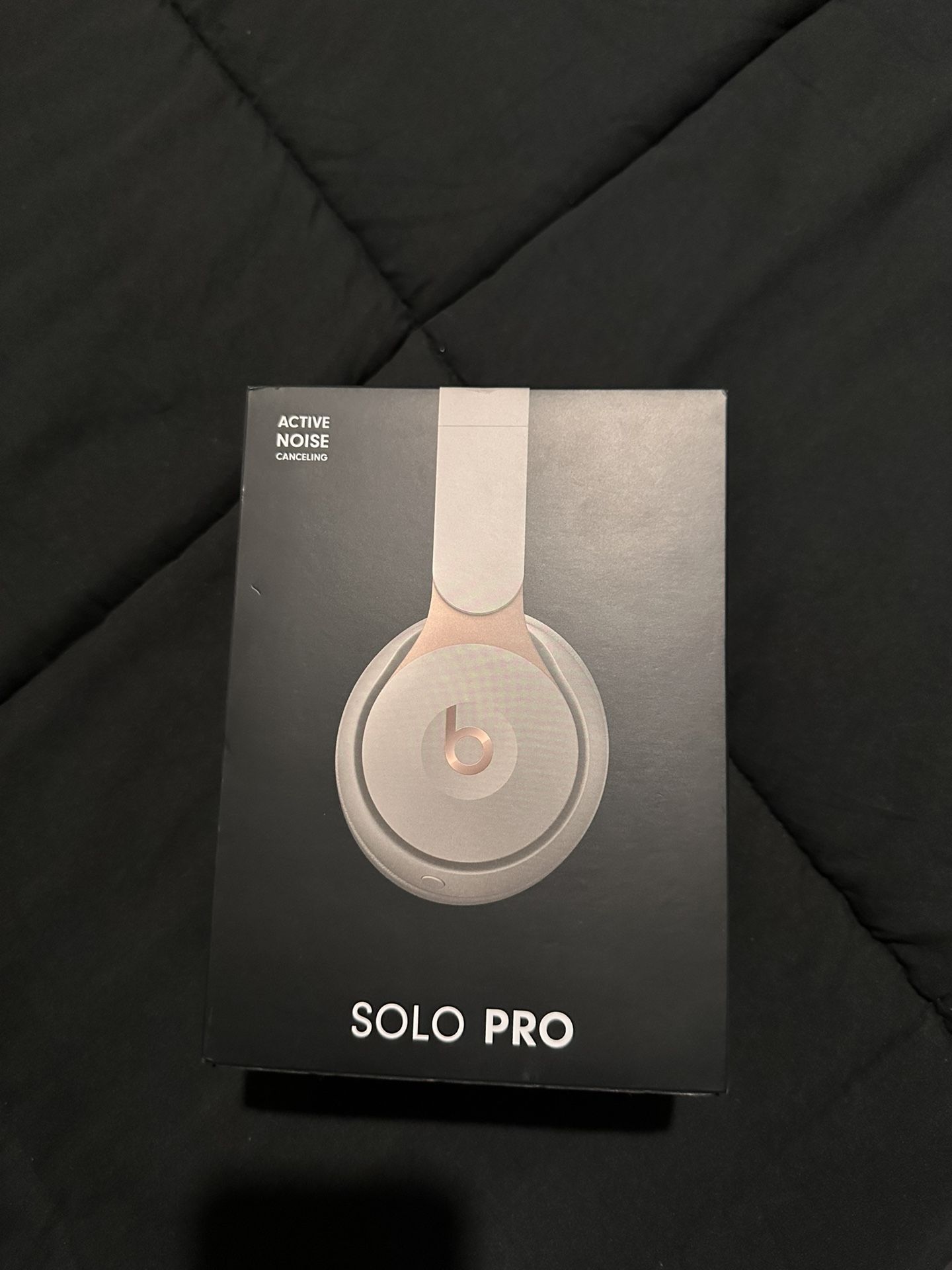 Beats Solo Pro 