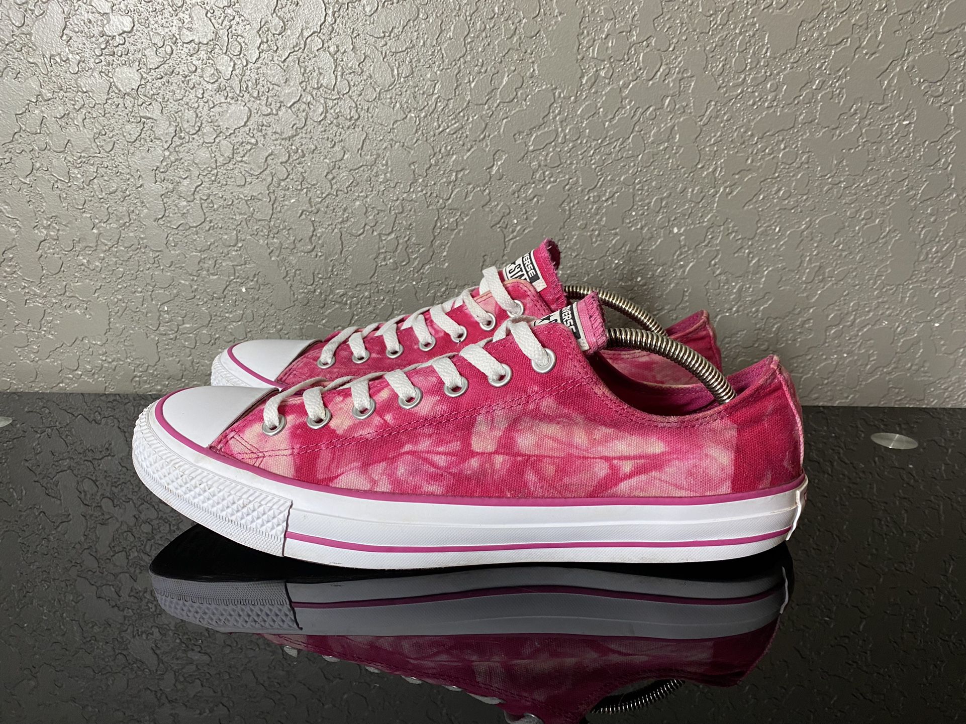Converse All Star Tops Pink Tie Dye Canvas Lace Up Size Men 12 Women for Sale in San Antonio, TX -