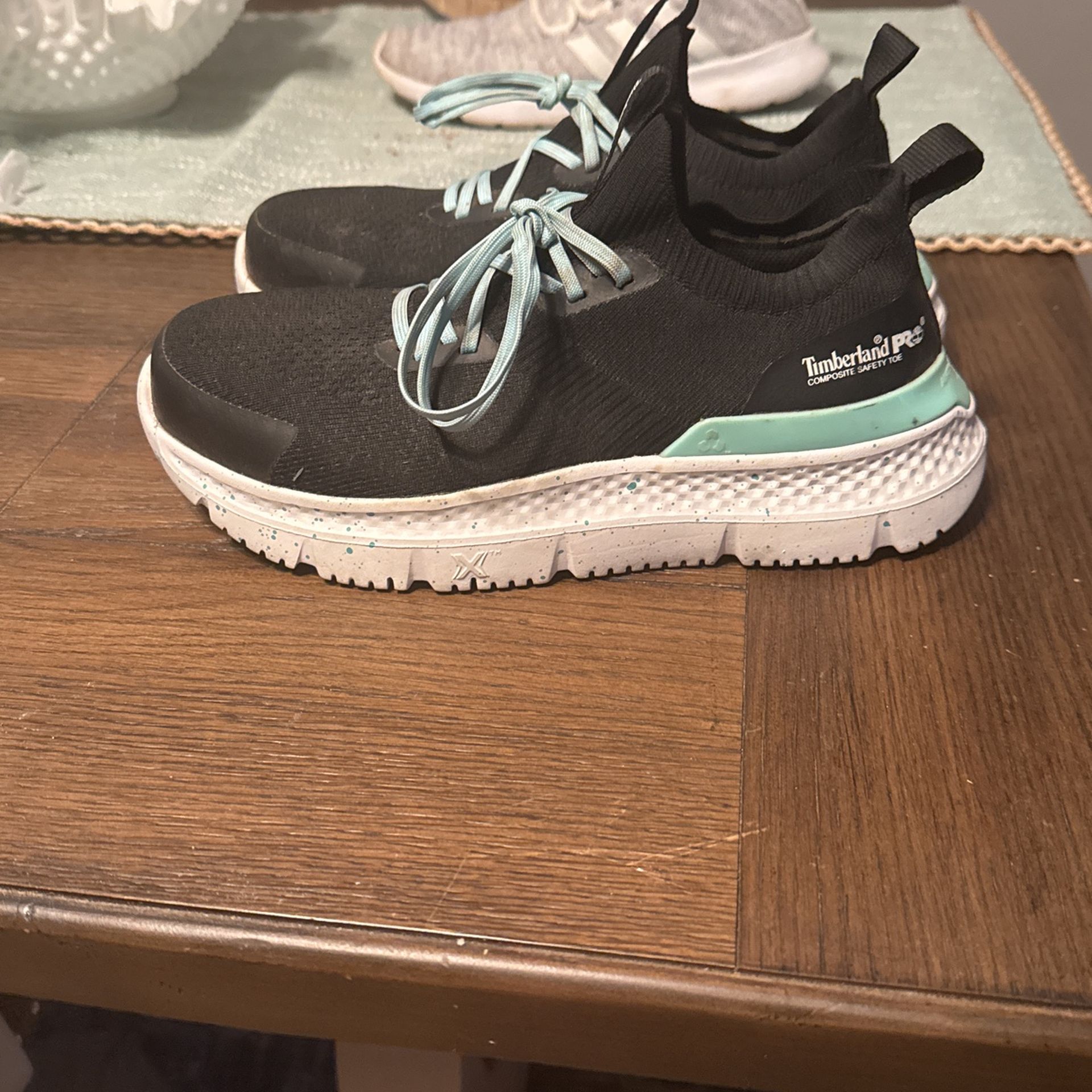 Women’s Timberland Non-slip & Composite Safety Toe- Size 6.5 W