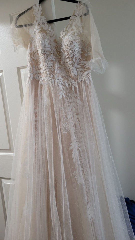 Wedding Dress With Veil 