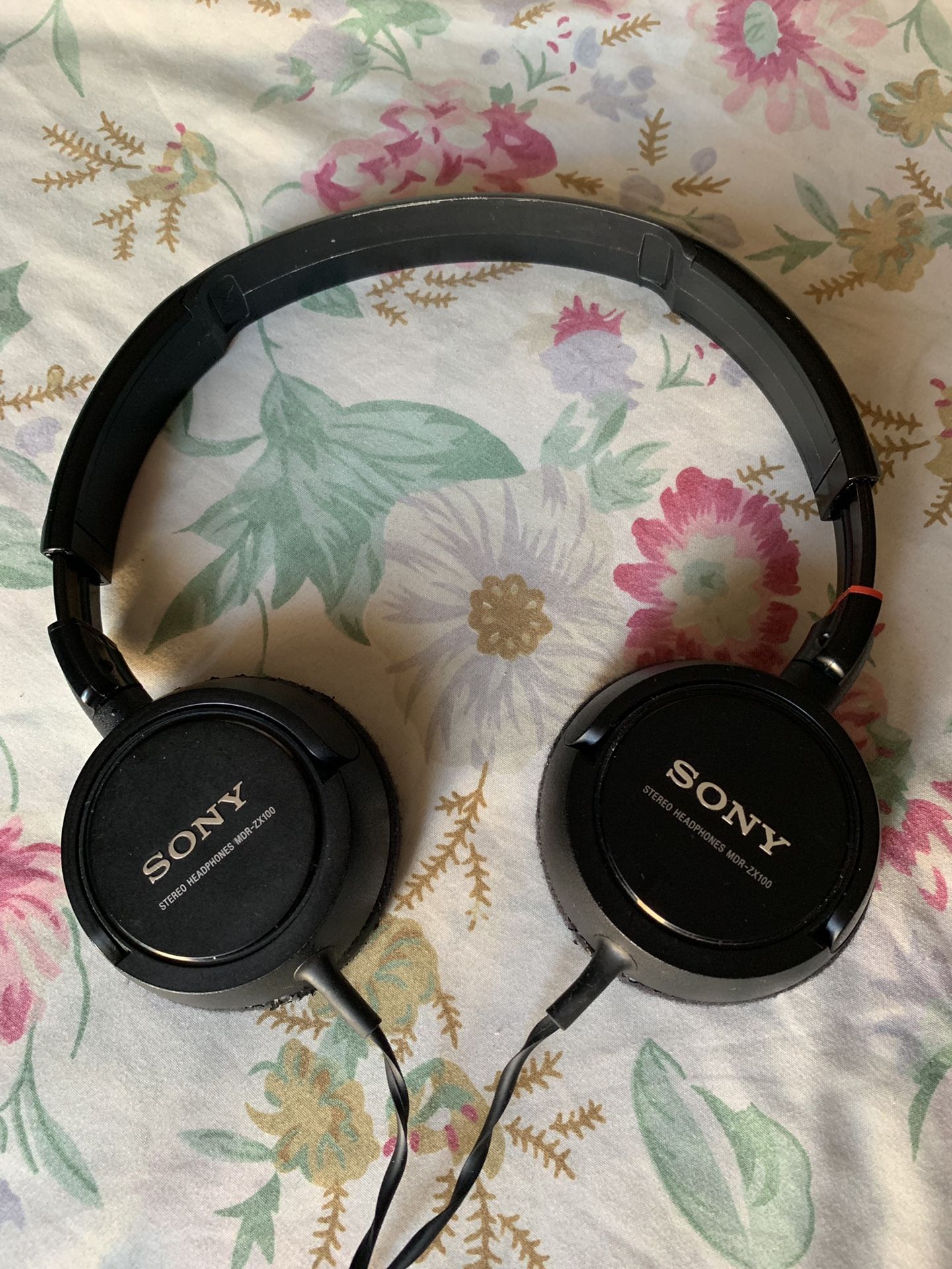 Sony stereo headphones