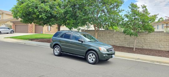 2004 Kia Sorrento LX SUV