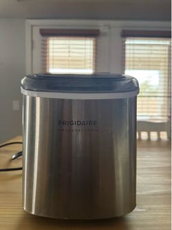 Frigidaire Ice Maker
