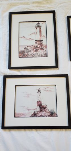 Set of 4 framed lighthouse pictures