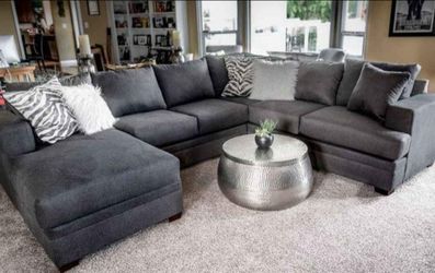 Huge Living Spaces 3pc Sectional