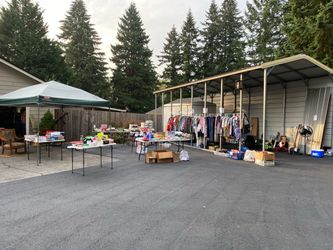 Huge garage sale!!!