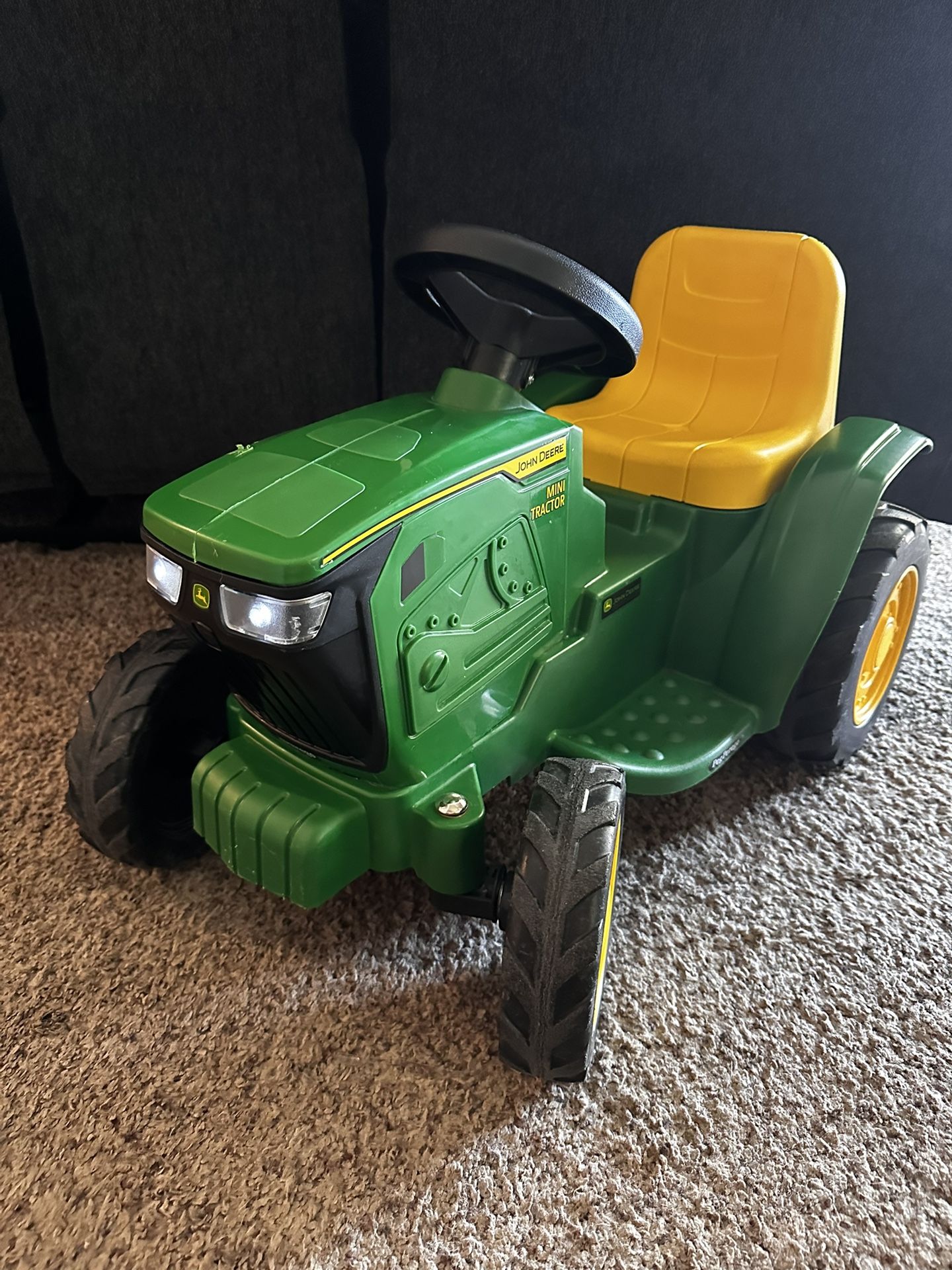 John Deere Mini Tractor