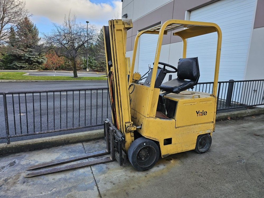 Old Eaton Forklift