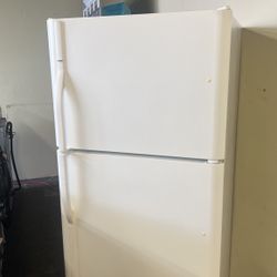 Kenmore Apartment Size Top Freezer Refrigerator Apartment Size 