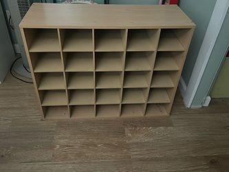 Free shelf organizer