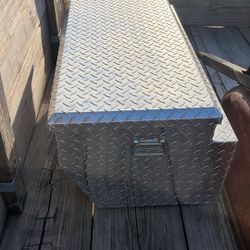 KOBALT Truck Toolbox 42” Wide Locking