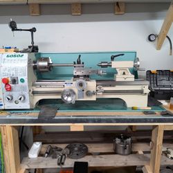 Grizzly G0602 10 x 22 lathe